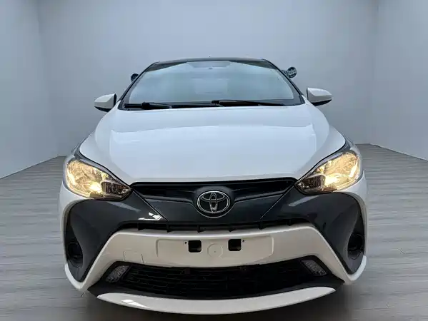Toyota Yaris L 2023