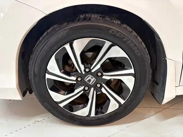 Honda Crider 2016