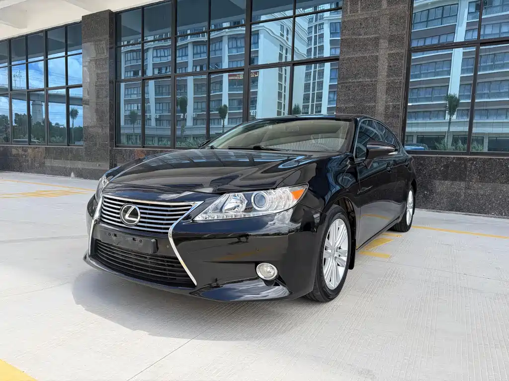 Lexus ES 2013