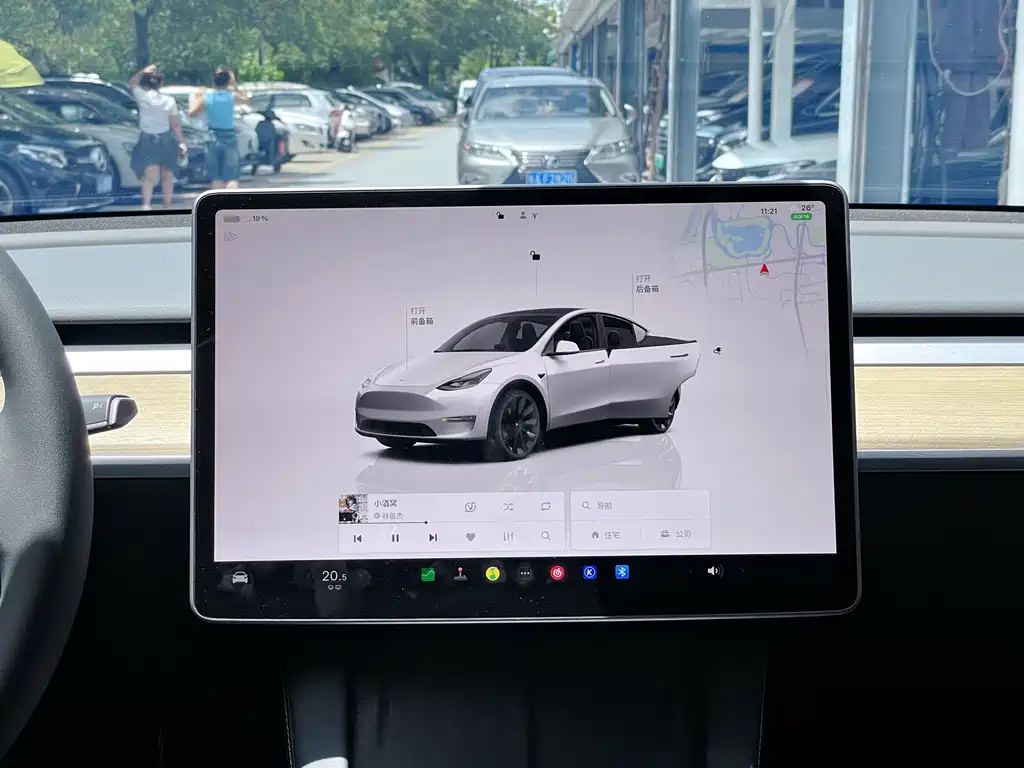 Tesla Model Y 2023 — фото 21