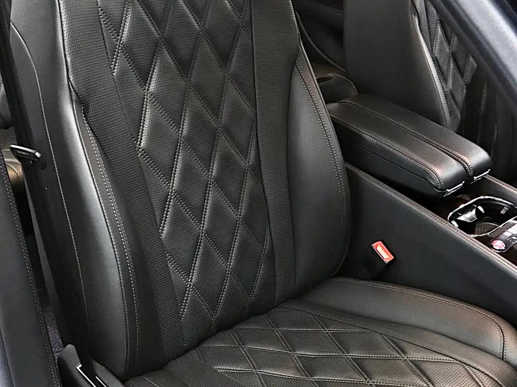 Bentley Flying Spur 2019 — фото 16