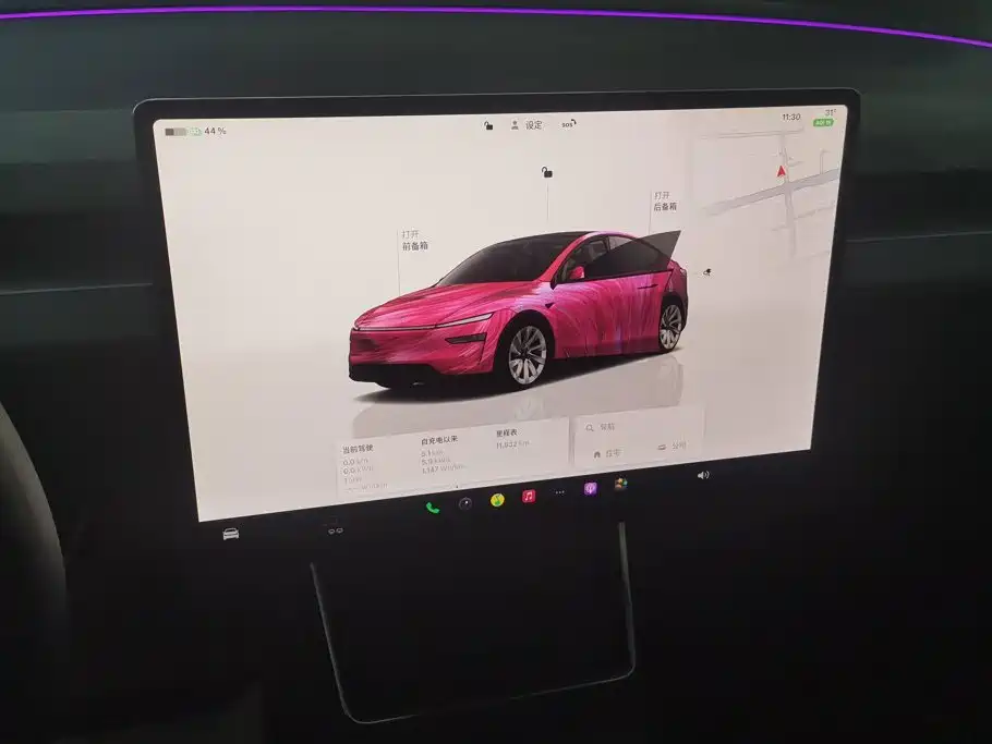 Tesla Model Y 2025 — фото 13