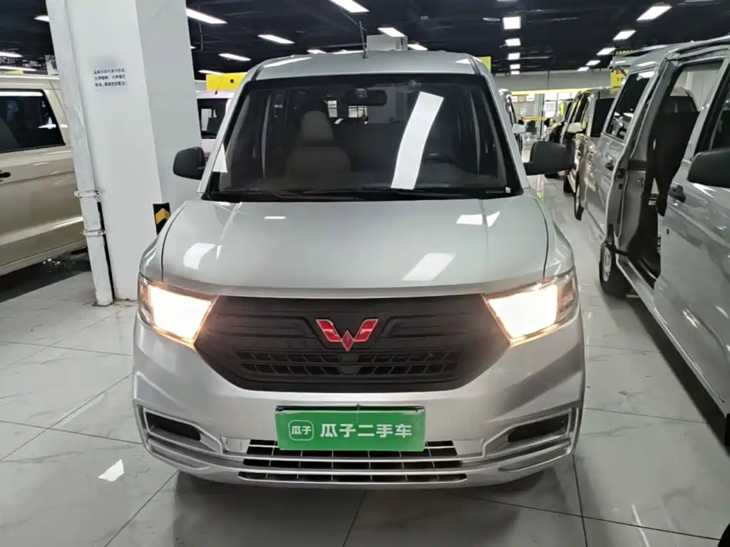 Wuling Hongguang V 2021 — фото 3