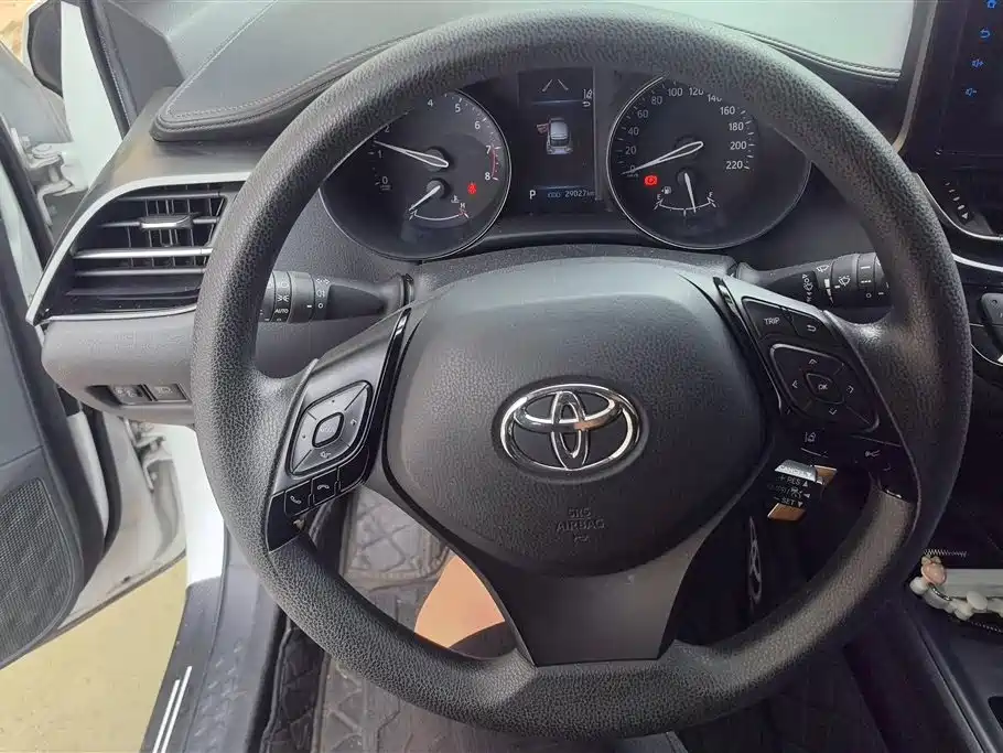 Toyota IZOA 2022 — фото 15