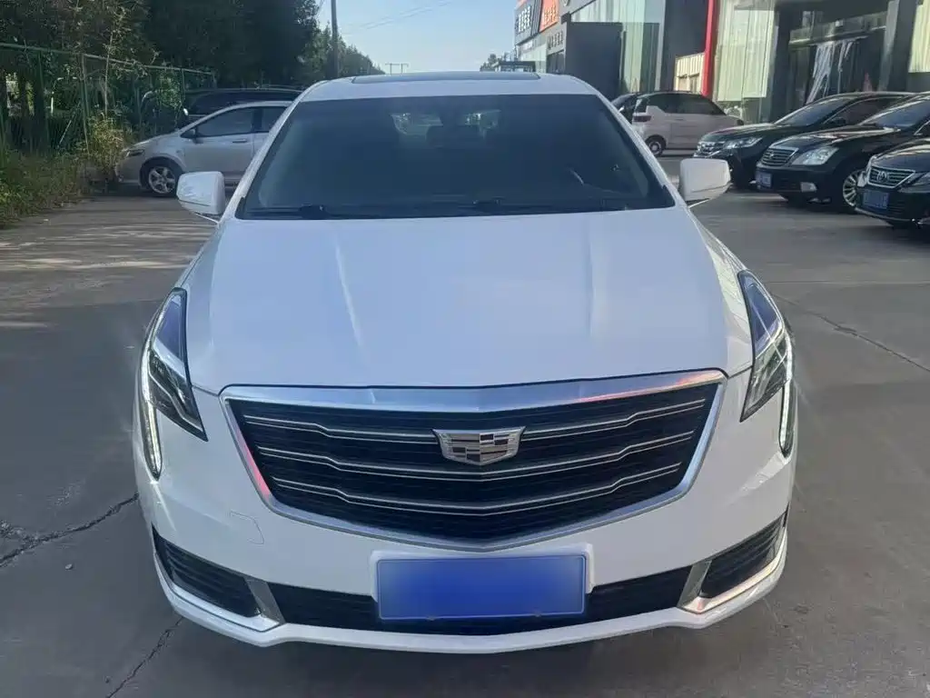 Cadillac XTS 2018 — фото 25