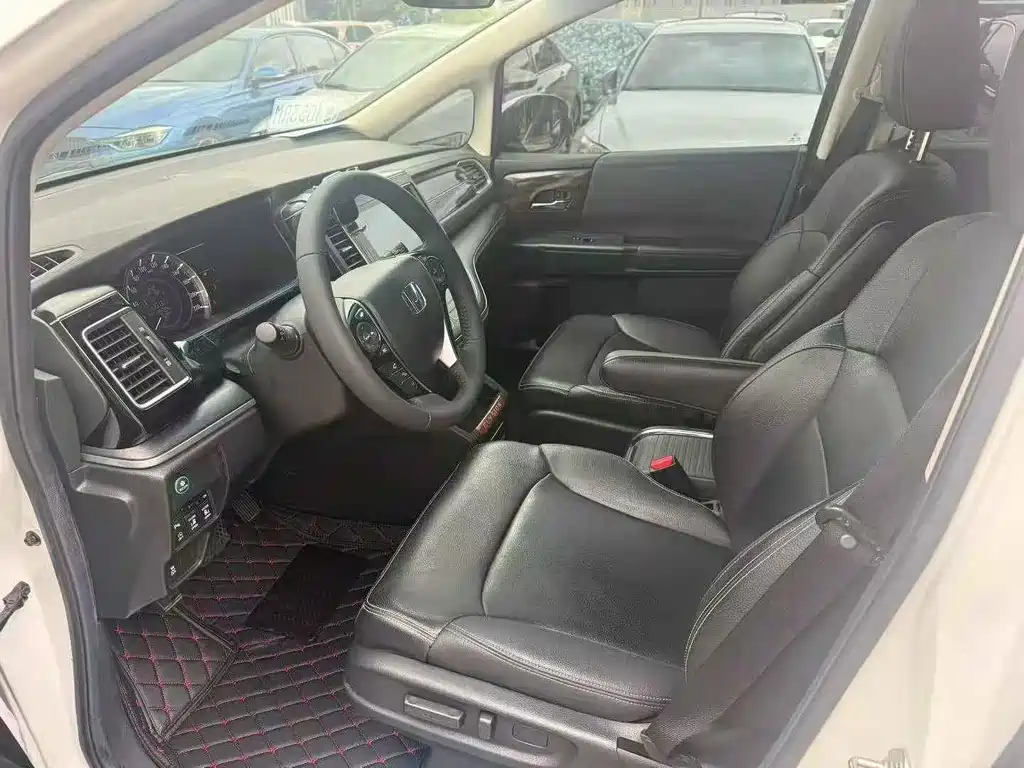Honda Elysion 2018