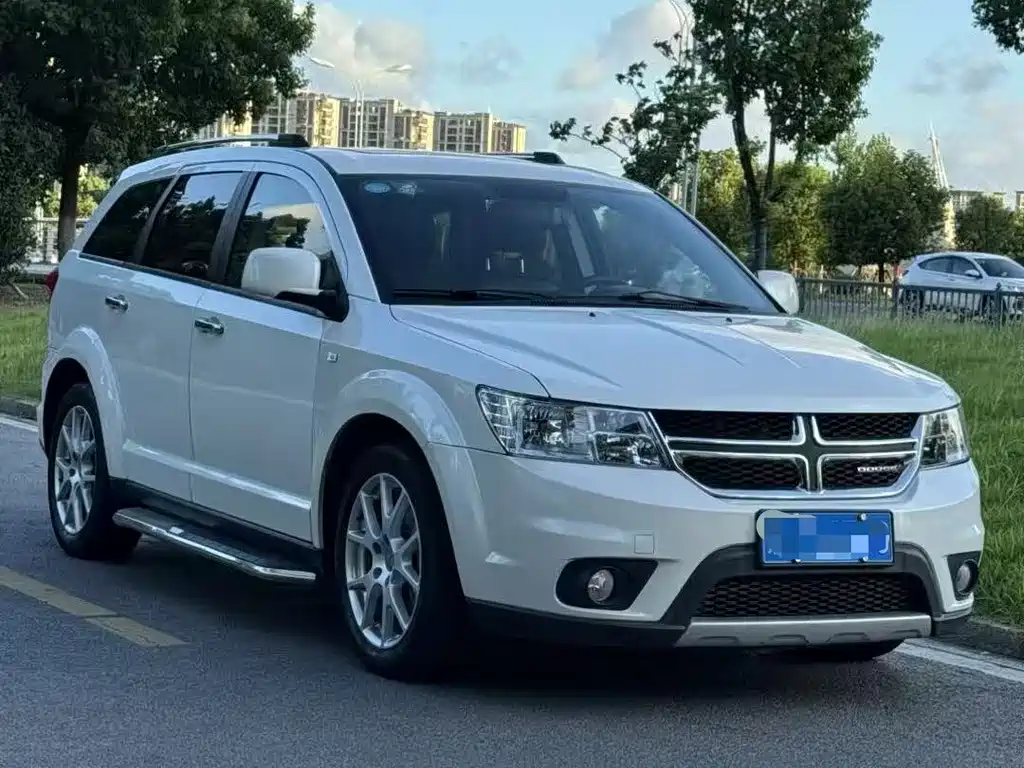 Dodge Journey 2014 — фото 3