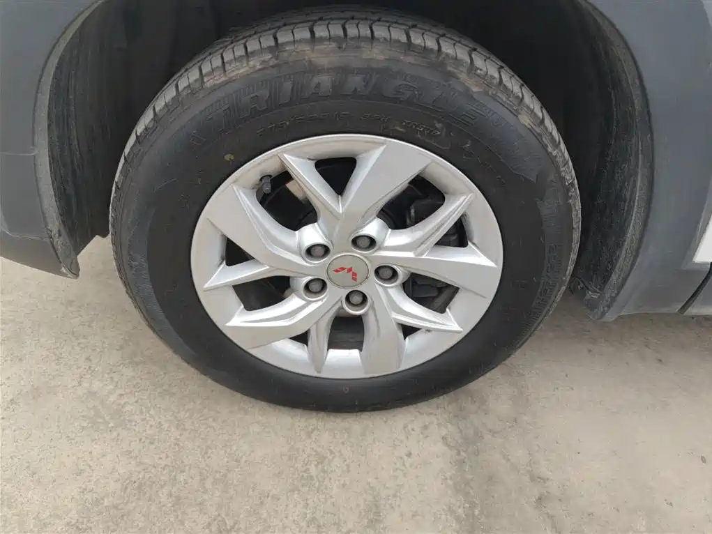 Wuling Hongguang S3 2019 — фото 23