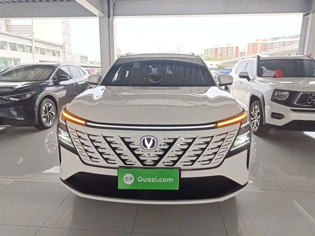 Changan CS75 PLUS 2025 — фото 3
