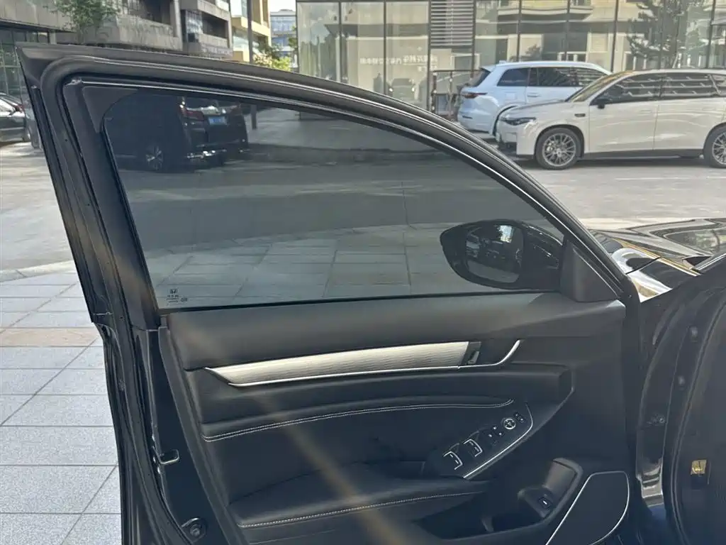 Honda Inspire 2022 — фото 12