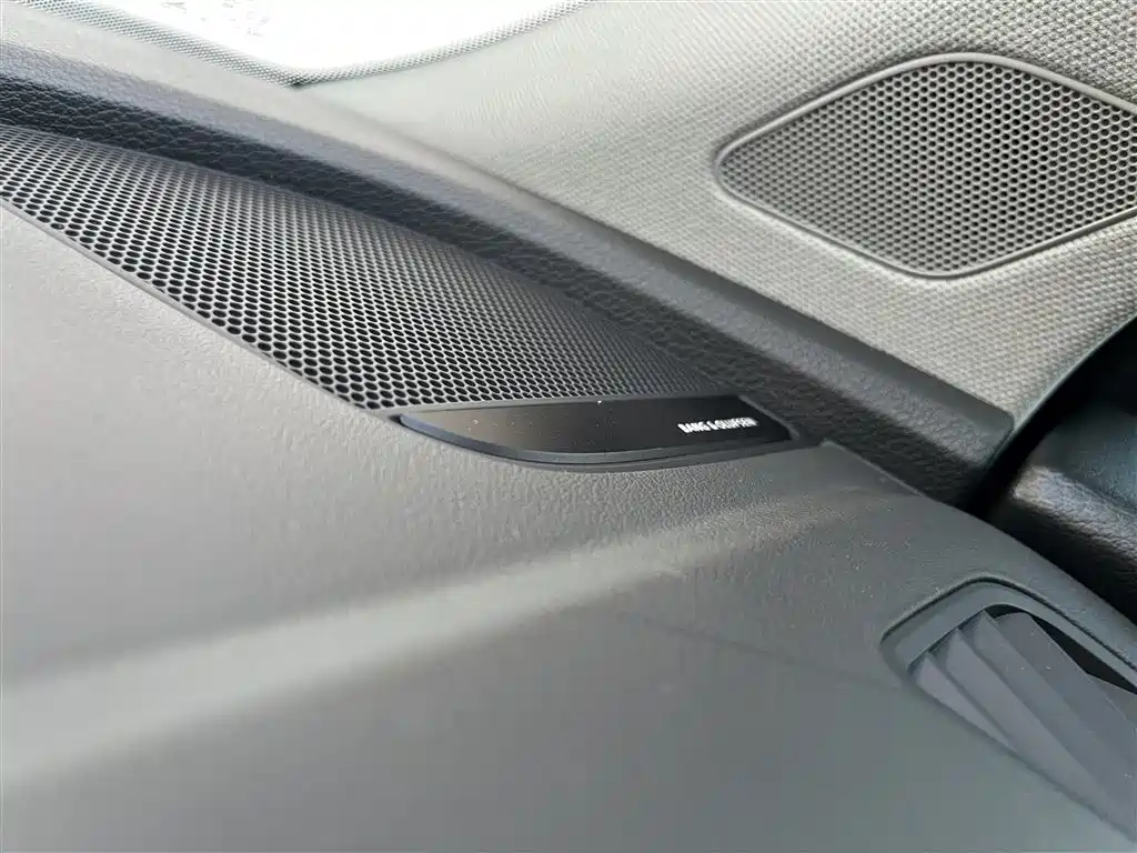 Audi Q5L 2023 — фото 15