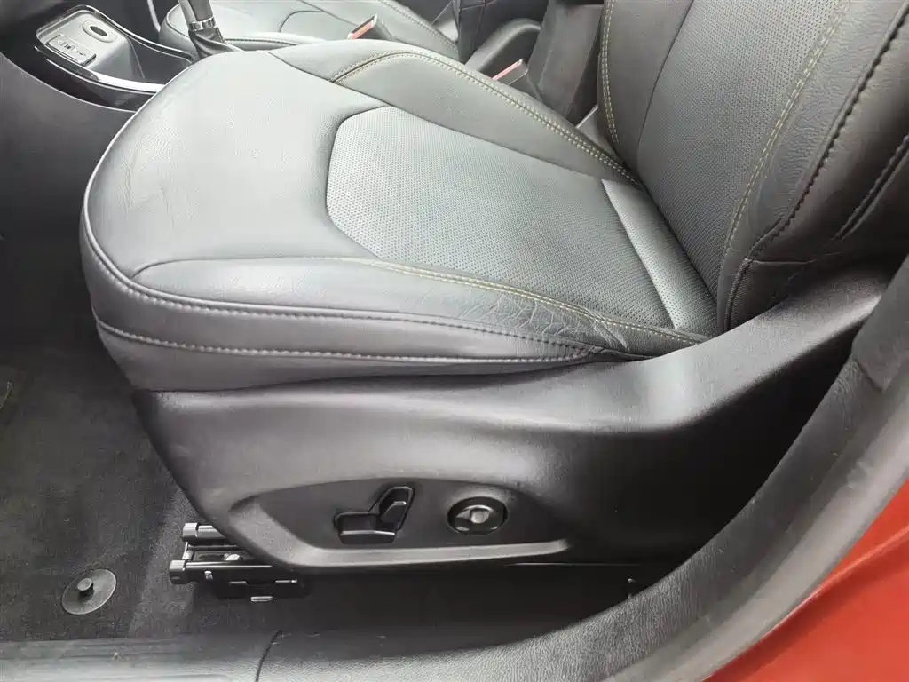 Jeep Compass 2018 — фото 20