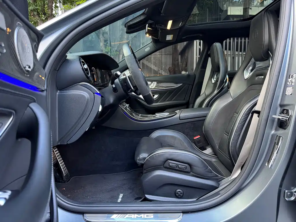 Mercedes-Benz E-Class AMG 2021 — фото 11