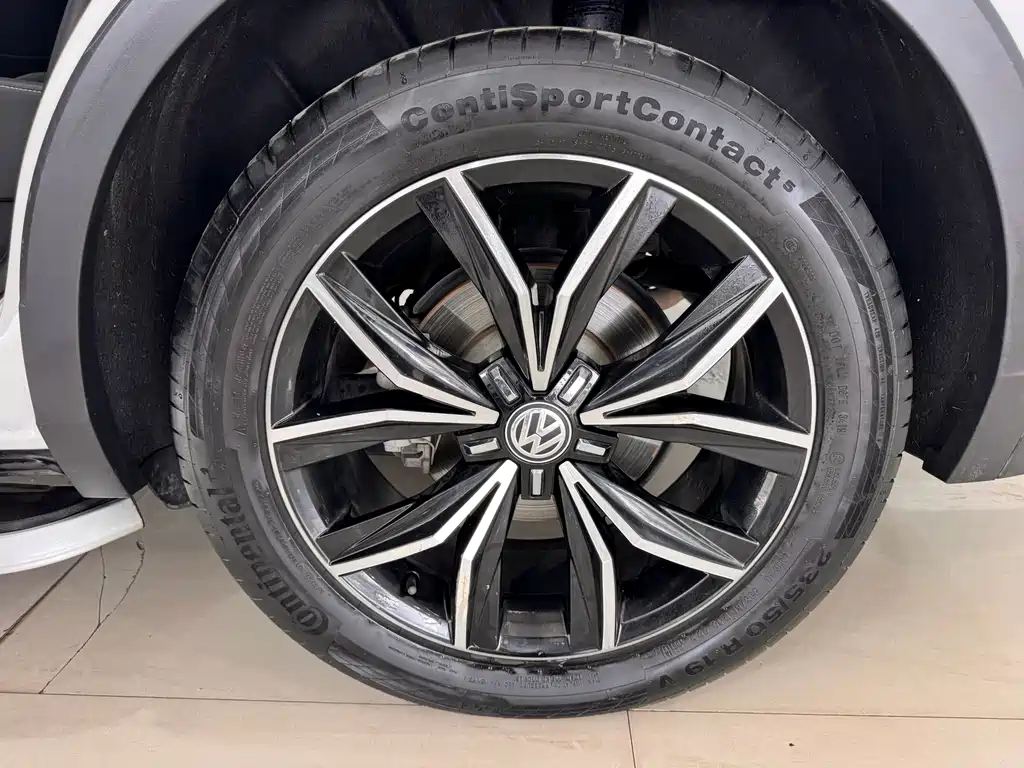 Volkswagen Tiguan L 2019 — фото 14