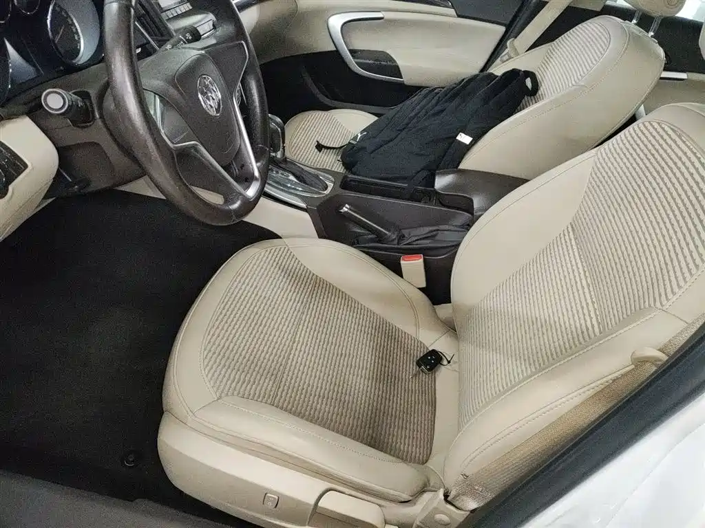 Buick Regal 2015 — фото 15