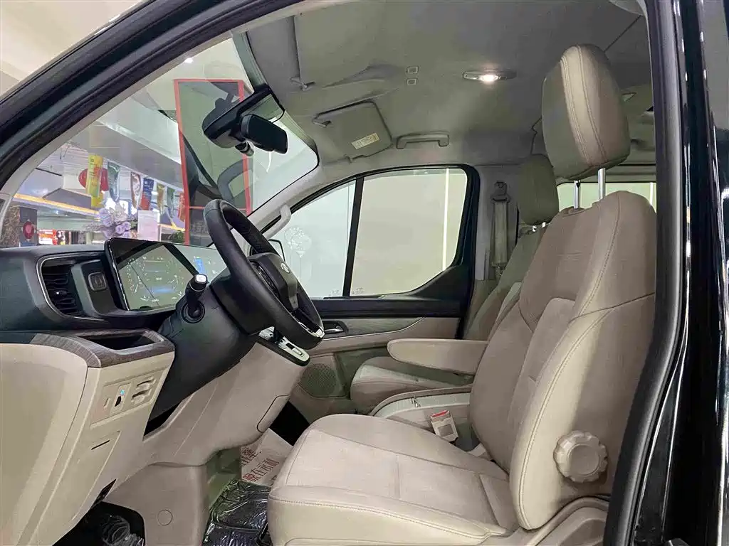 Ford Tourneo 2023 — фото 7