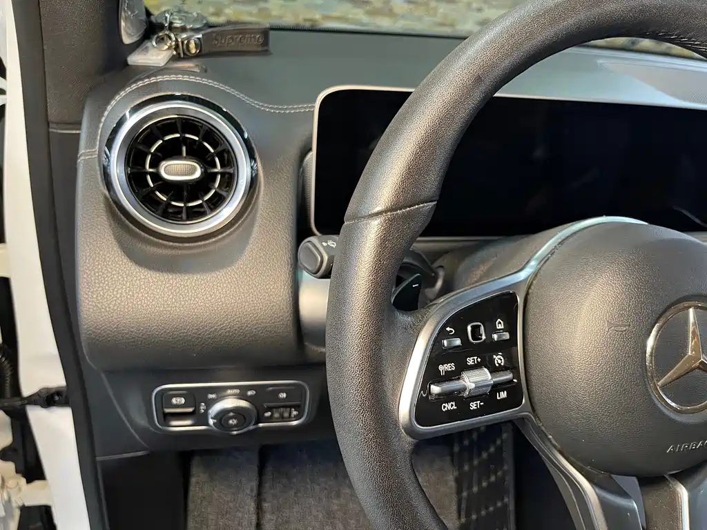 Mercedes-Benz GLB 2020