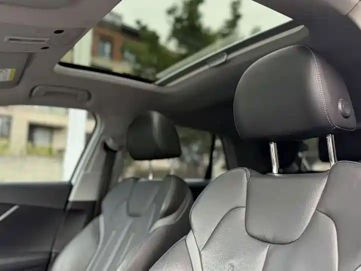 Audi Q2L 2023
