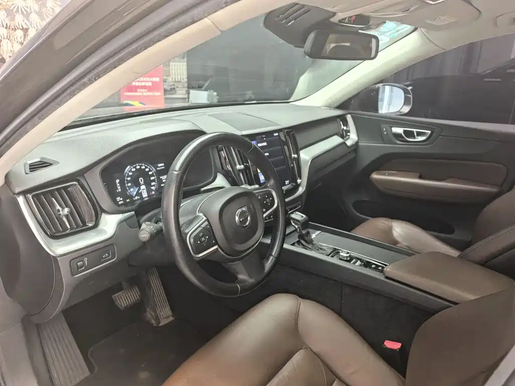 Volvo XC60 2018