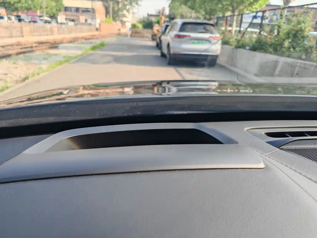 Volvo XC90 2022 — фото 13