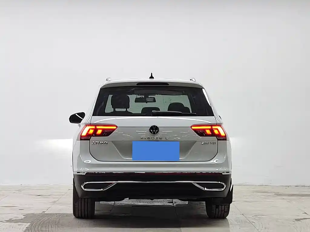 Volkswagen Tiguan L 2022 — фото 6