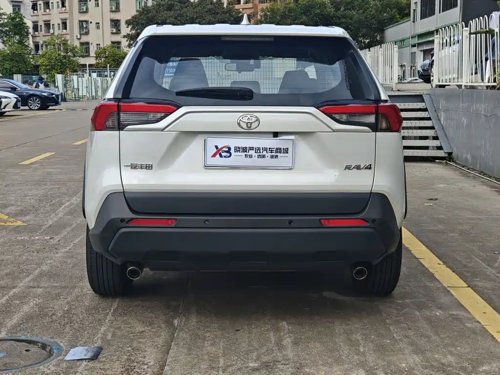 Toyota RAV4 2024