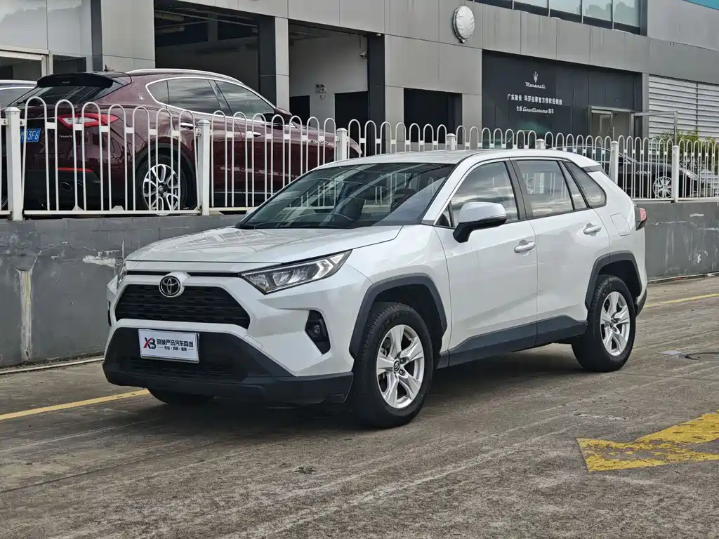 Toyota RAV4 2024