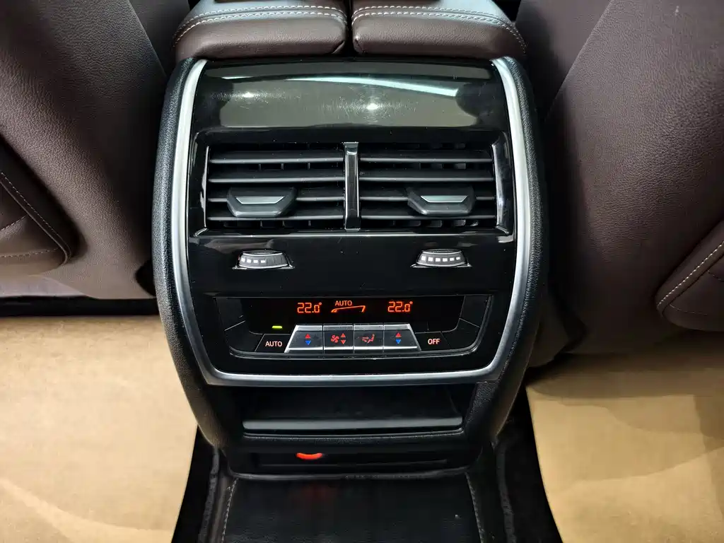 BMW X5 2024 — фото 14