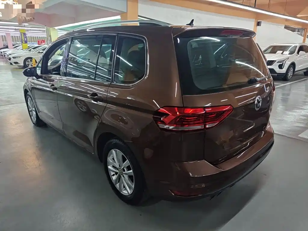 Volkswagen Touran 2016