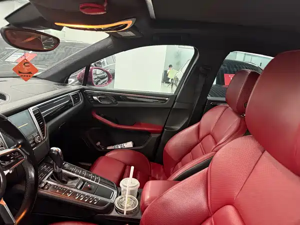Porsche Macan 2016