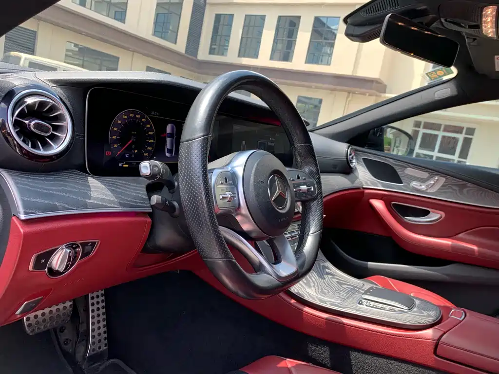 Mercedes-Benz CLS 2020 — фото 18