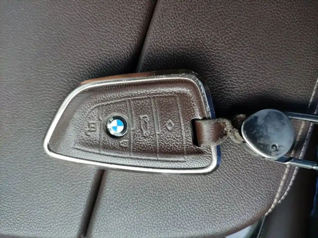 BMW 5 Series 2022 — фото 9