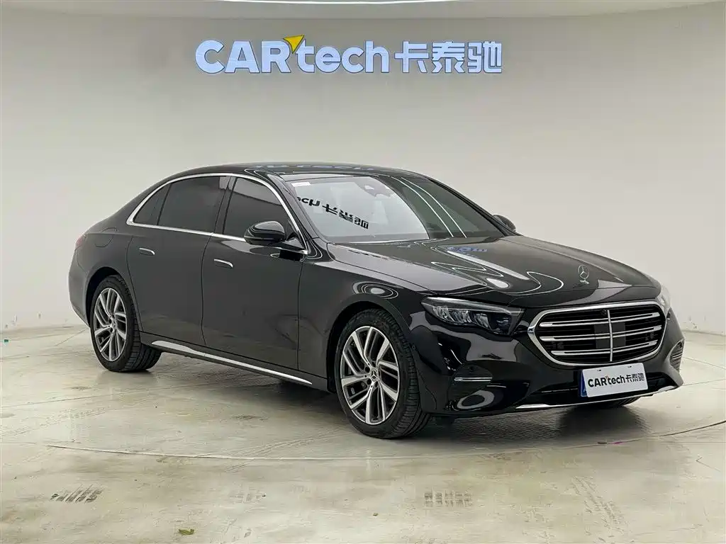 Mercedes-Benz E-Class 2024 — фото 2