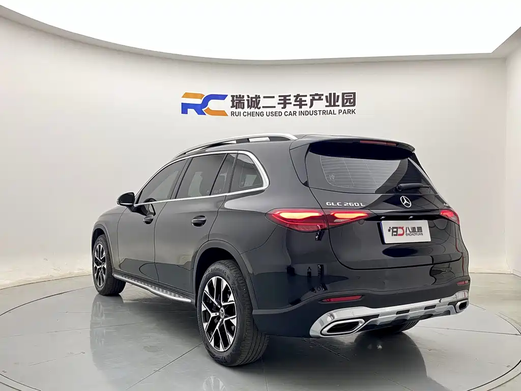 Mercedes-Benz GLC 2025