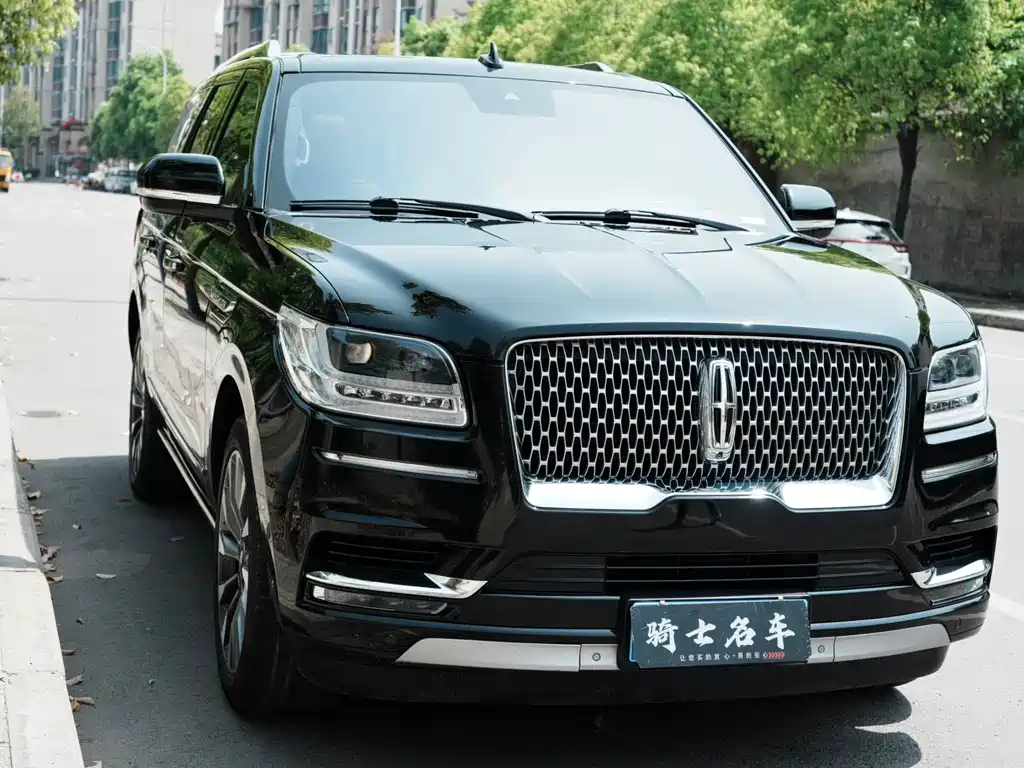 Lincoln Navigator 2019 — фото 3
