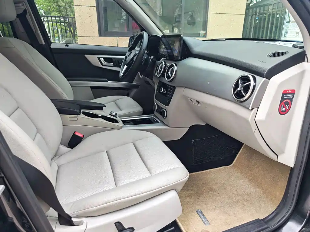 Mercedes-Benz GLK-Class 2015