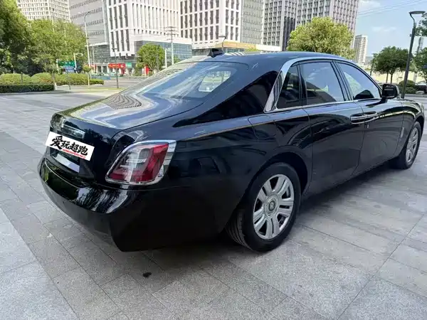 Rolls-Royce Ghost 2022