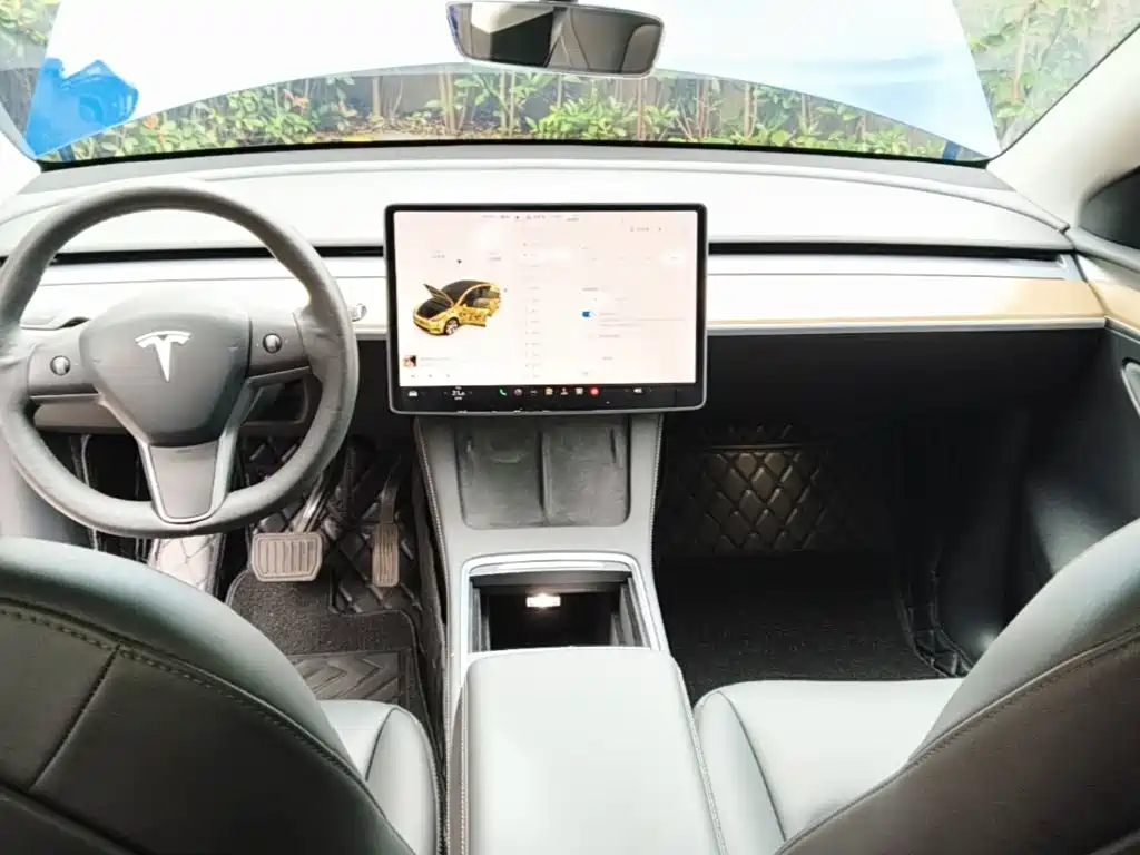 Tesla Model Y 2021 — фото 10