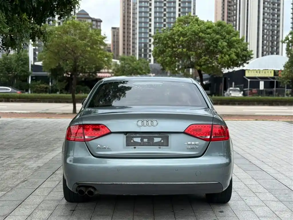Audi A4L 2012 — фото 8