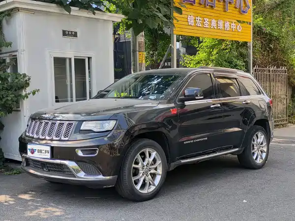 Jeep Grand Cherokee 2015