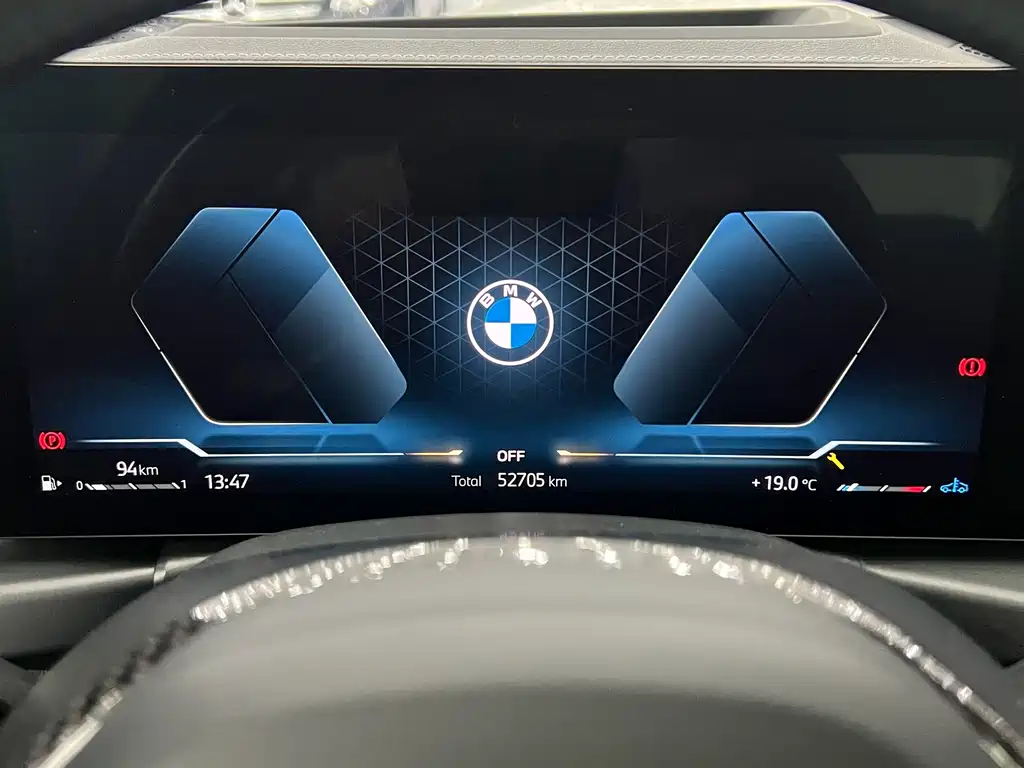 BMW 3 Series 2024 — фото 17