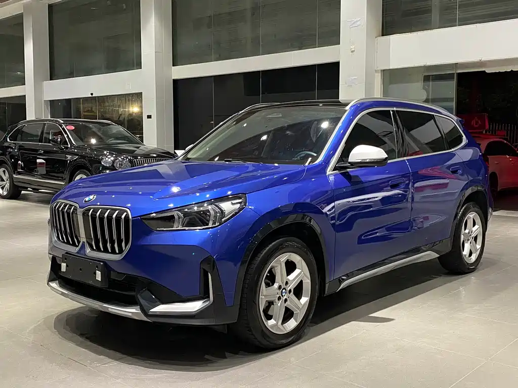 BMW X1 2023 — фото 1