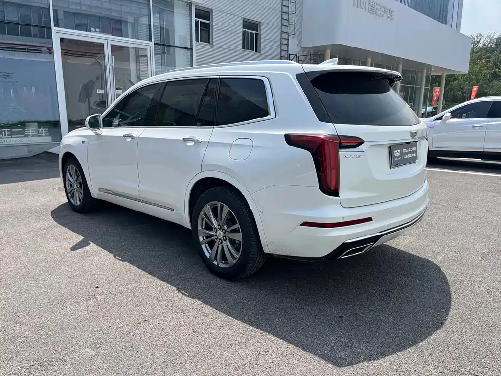 Cadillac XT6 2020 — фото 14