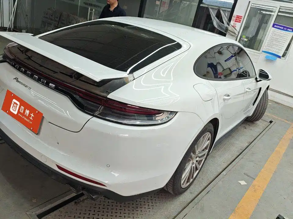 Porsche Panamera 2021 — фото 2