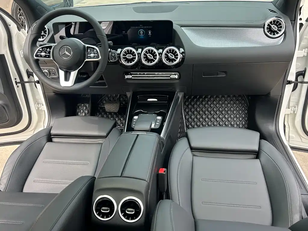Mercedes-Benz GLA 2021 — фото 12