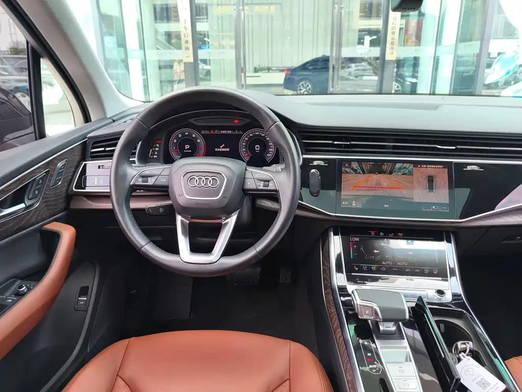 Audi Q7 2020 — фото 16