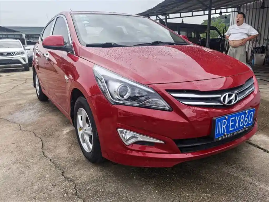 Hyundai Verna 2015