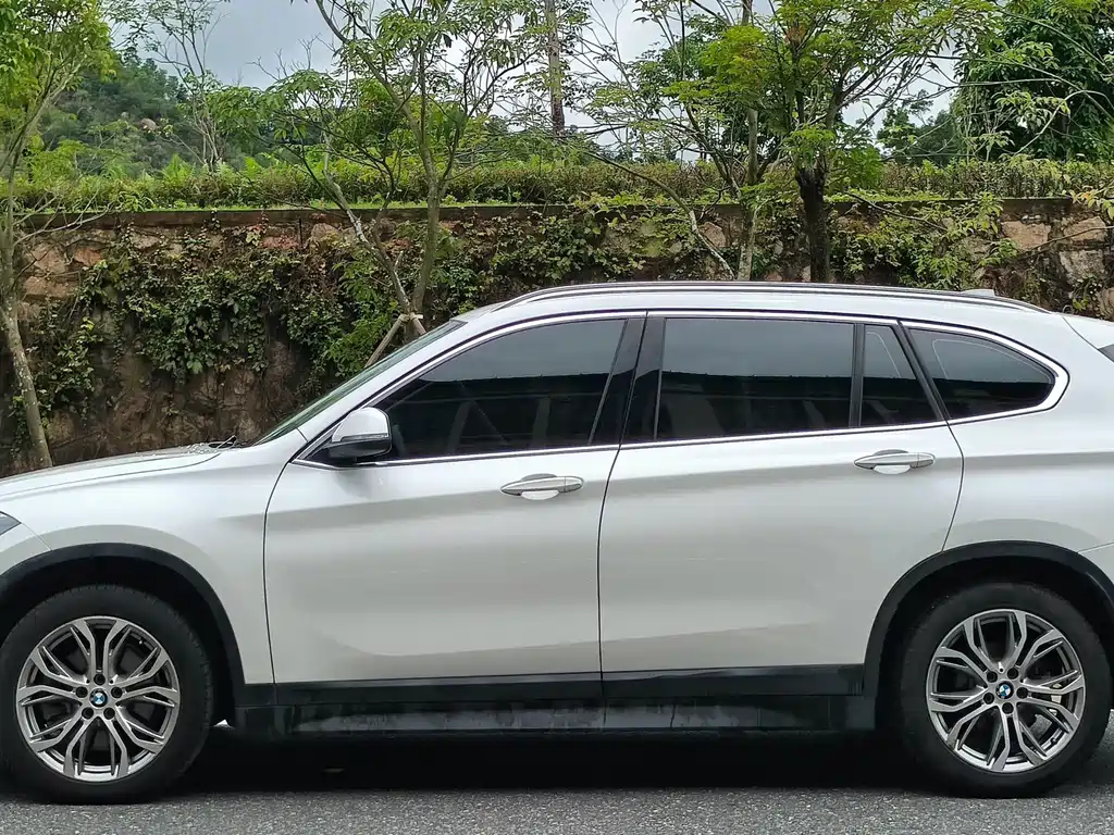 BMW X1 2018 — фото 4