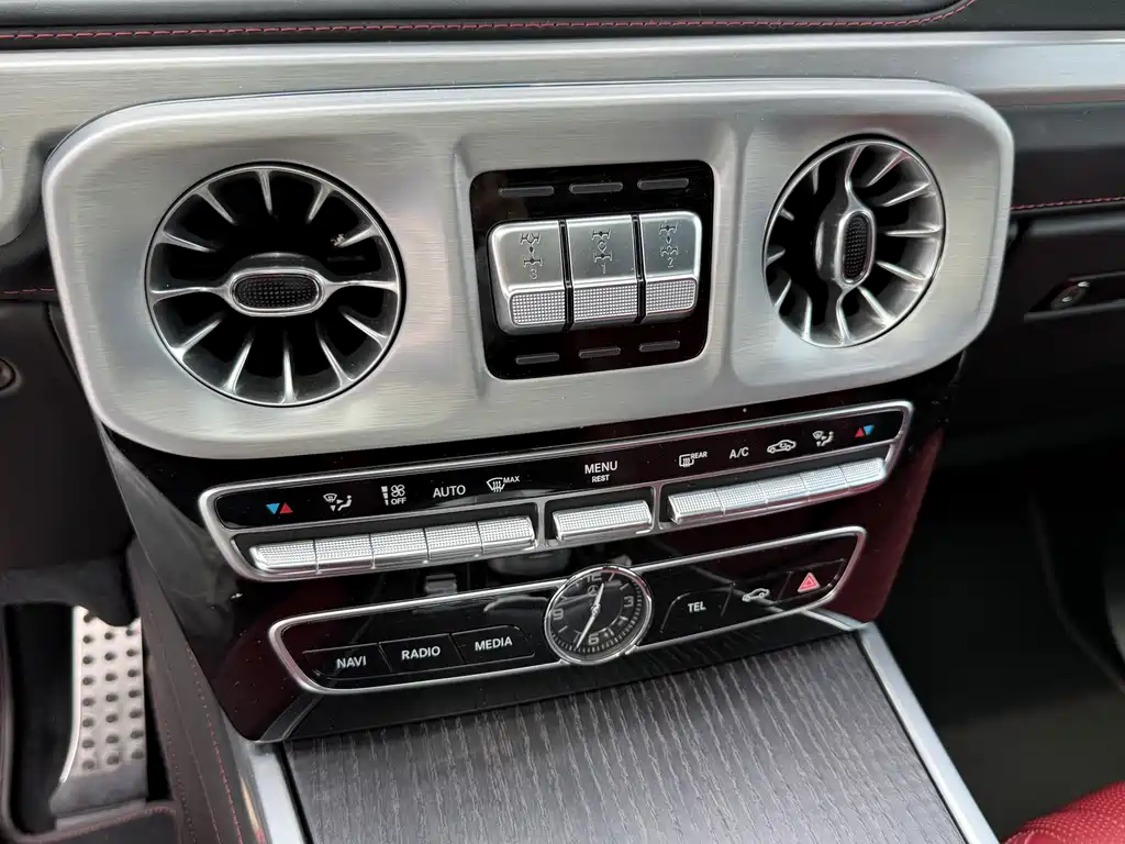 Mercedes-Benz G-Class 2022 — фото 10