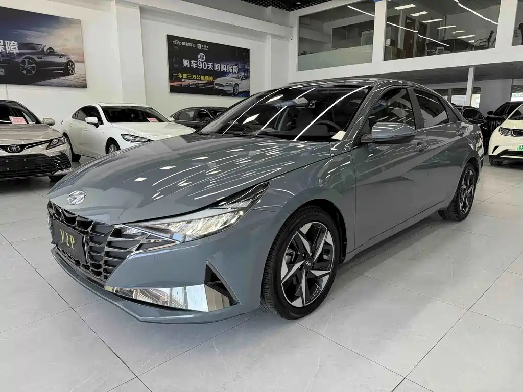 Hyundai Elantra 2023